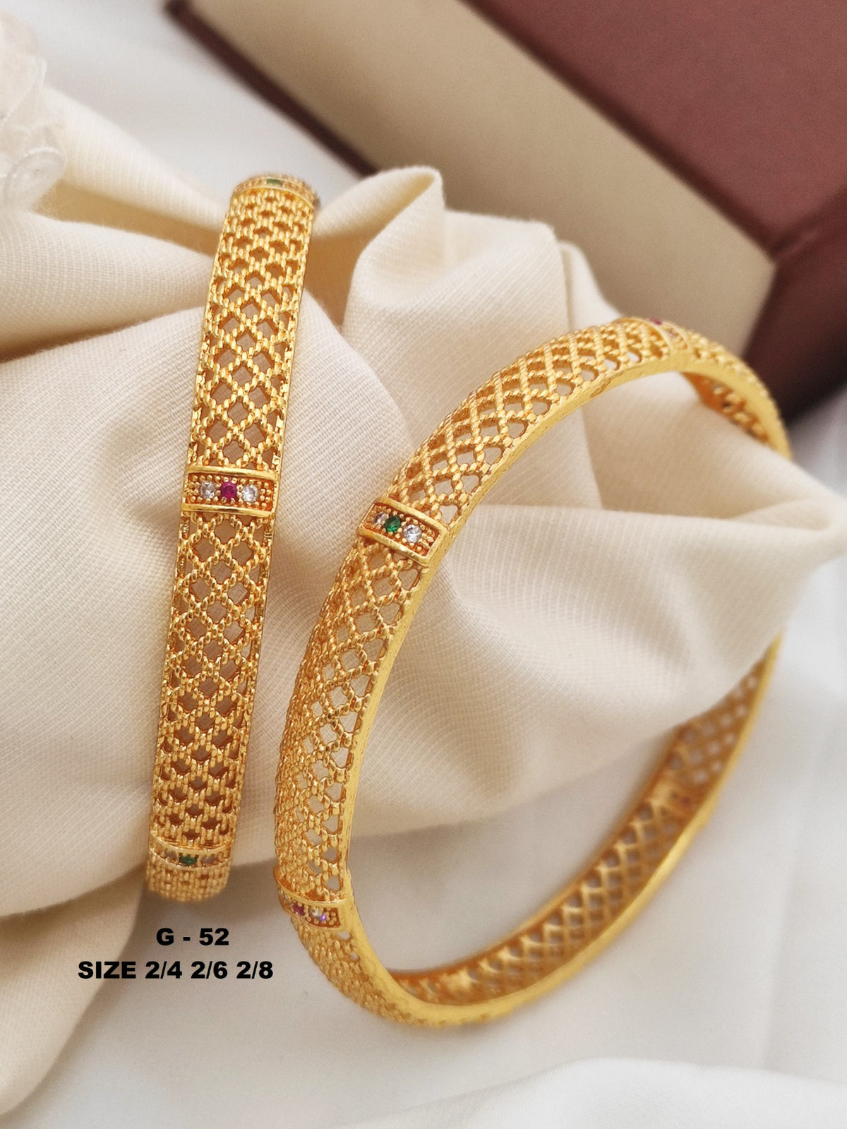 PREMIUM GOLD-PLATED CUBIC ZIRCONIA BANGLE SET – VJG52